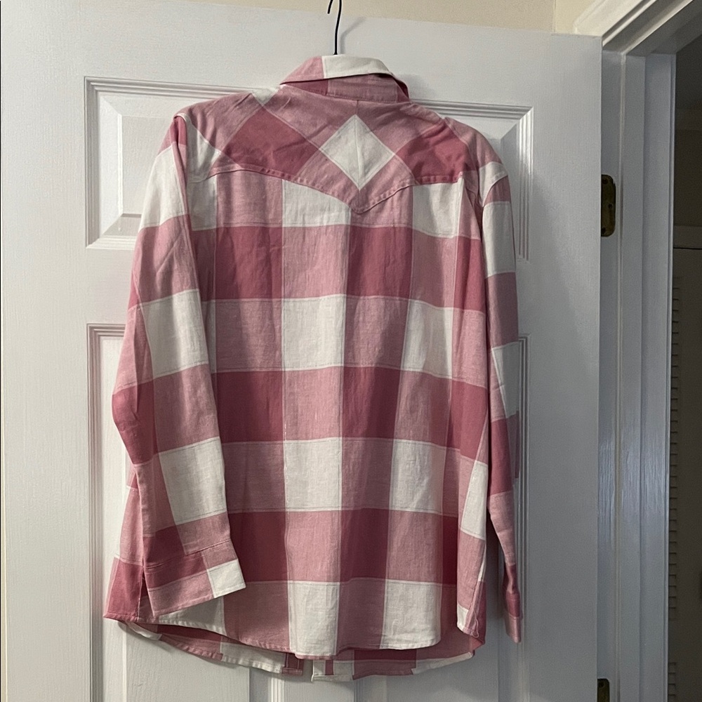 Wrangler Retro Pink and White Plaid Button-Up Shirt - Picture 3 of 3